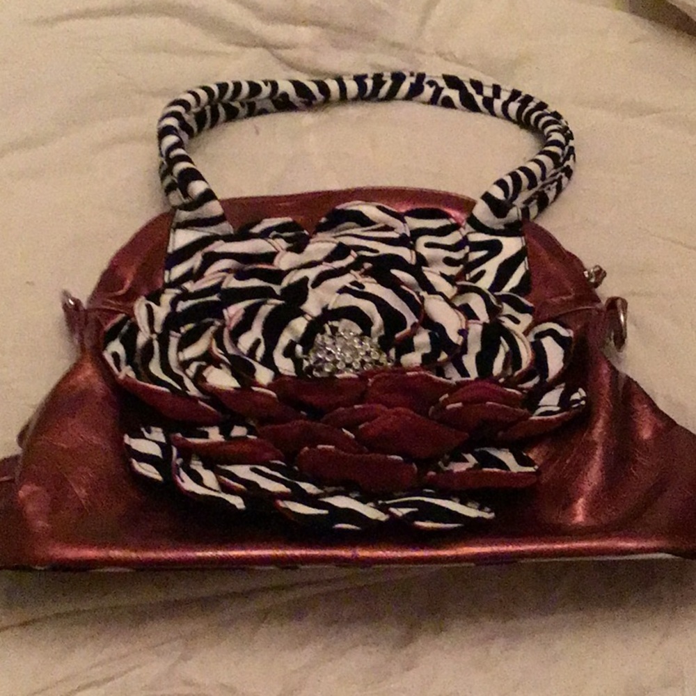 Pocketbook with Zebra trim